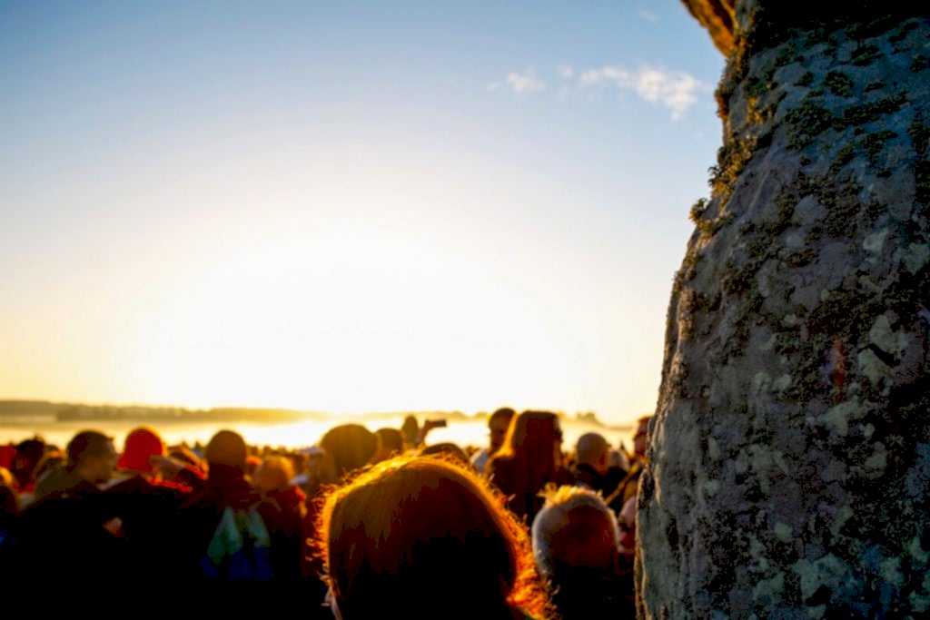 stonehenge solstice meditation